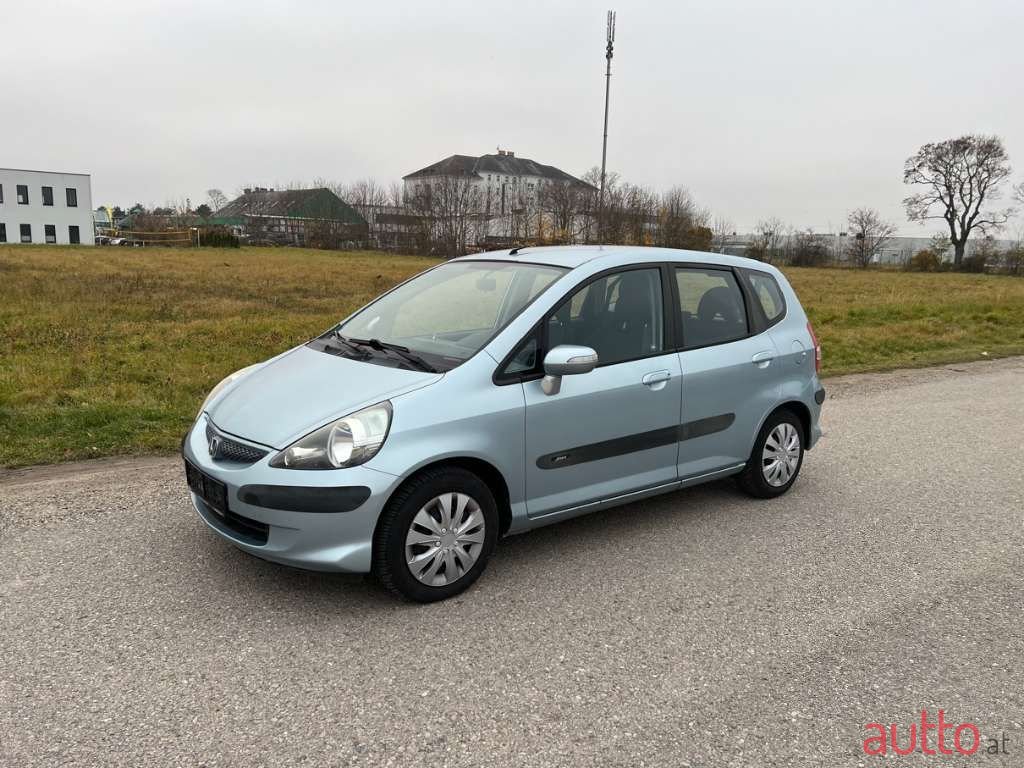 2006' Honda Jazz photo #1