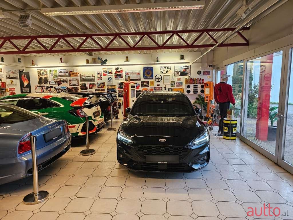 2019' Ford Focus photo #2