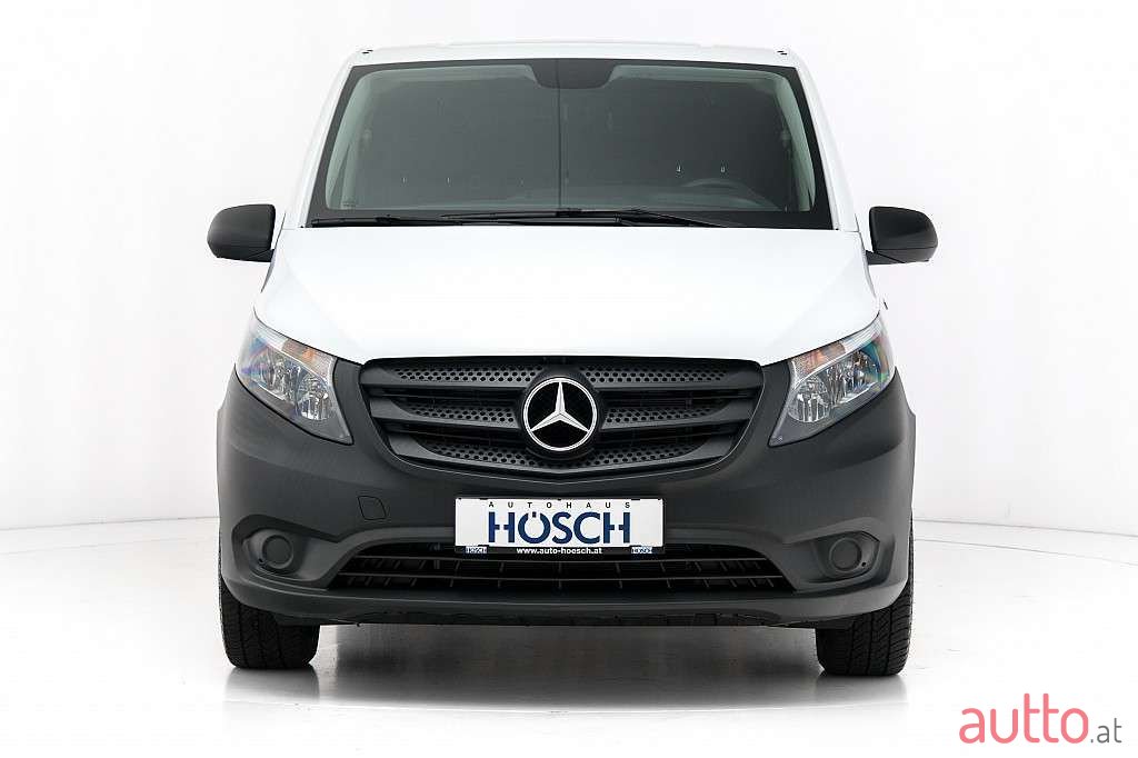 2020' Mercedes-Benz Vito photo #1