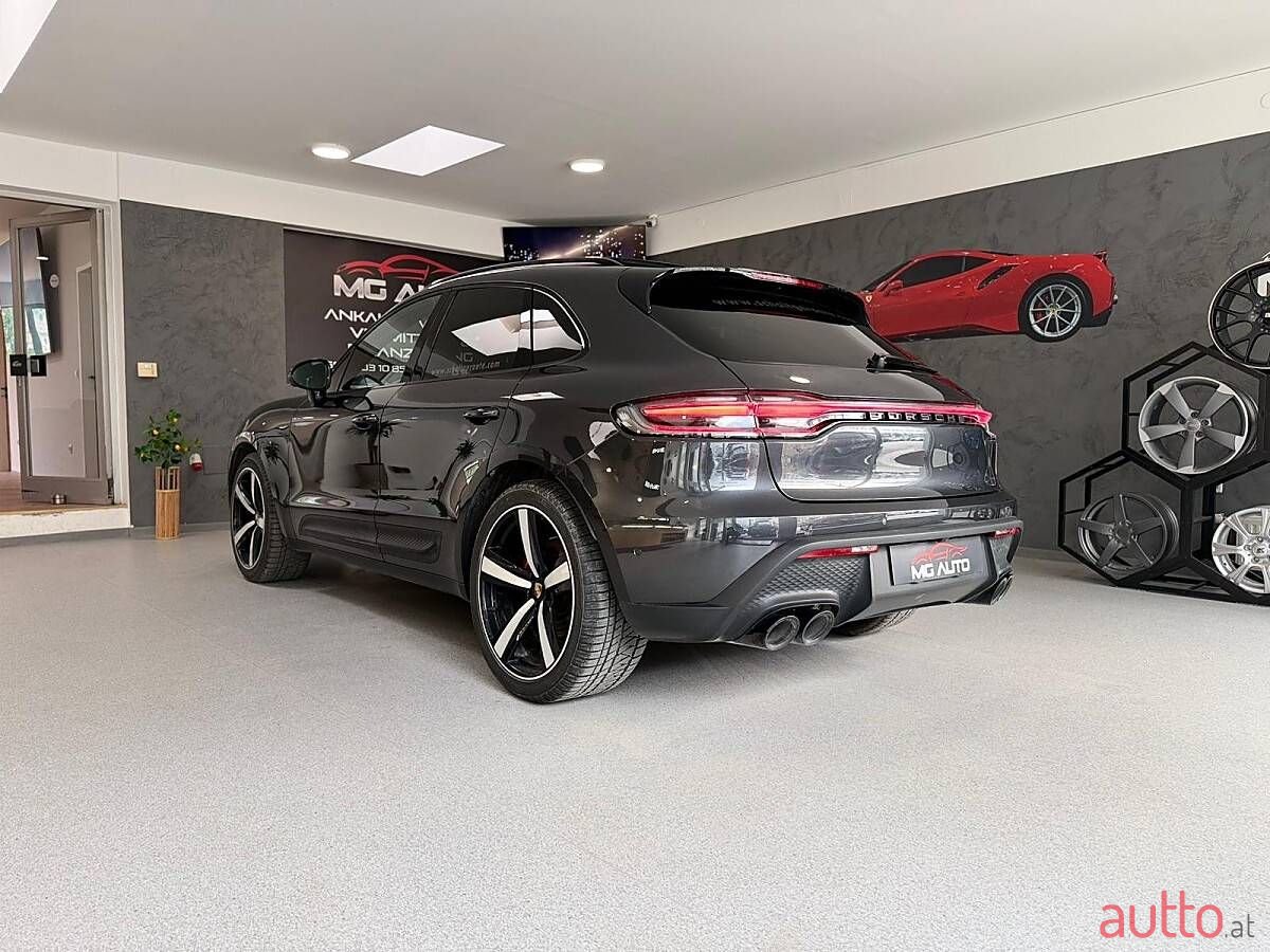 2021' Porsche Macan photo #5