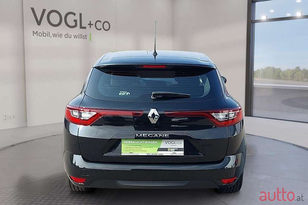 2019' Renault Megane photo #5
