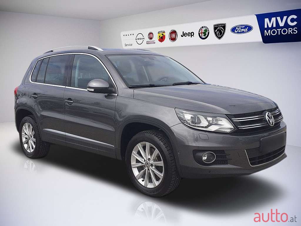 2012' Volkswagen Tiguan photo #4