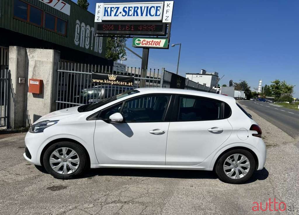 2018' Peugeot 208 photo #2