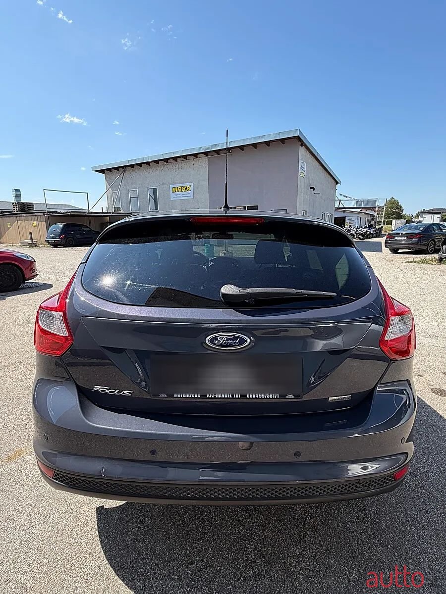 2013' Ford Focus photo #5