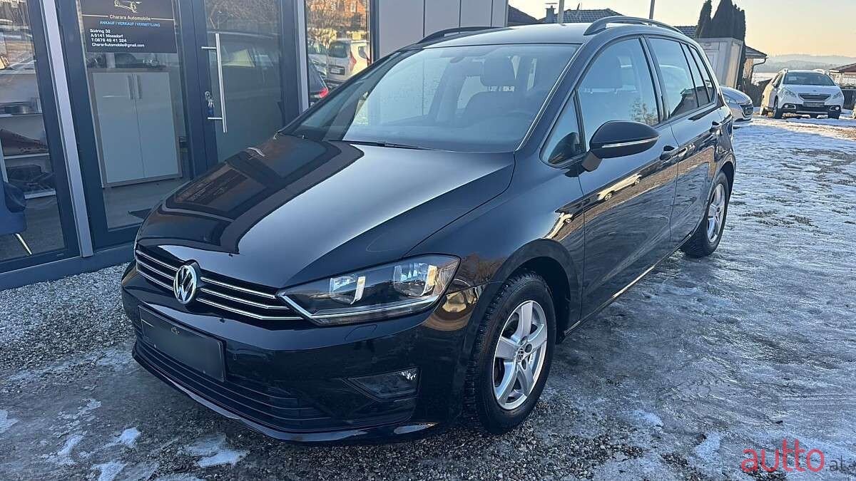 2014' Volkswagen Golf photo #1