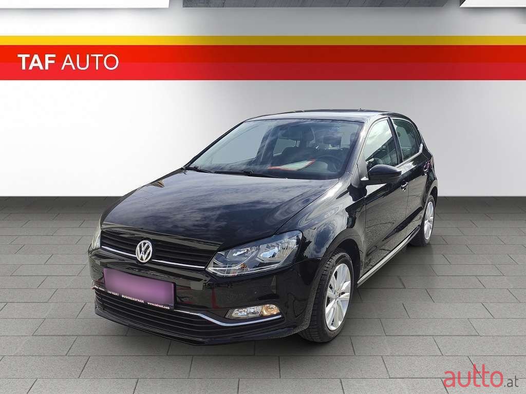 2017' Volkswagen Polo photo #2