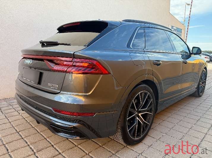 2018' Audi Q8 photo #4