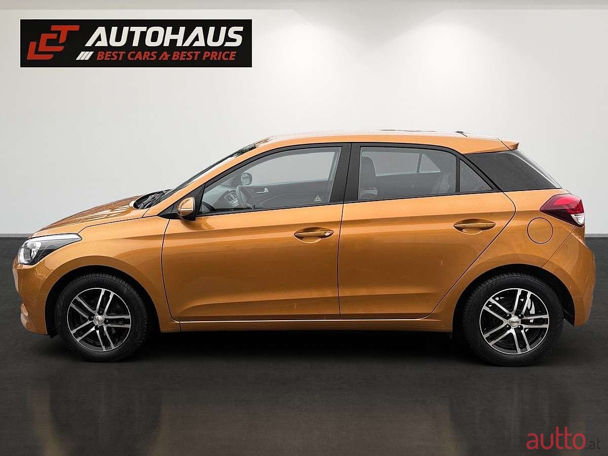 2015' Hyundai i20 photo #2