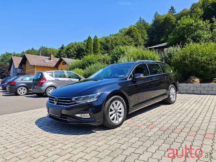 2021' Volkswagen Passat photo #2