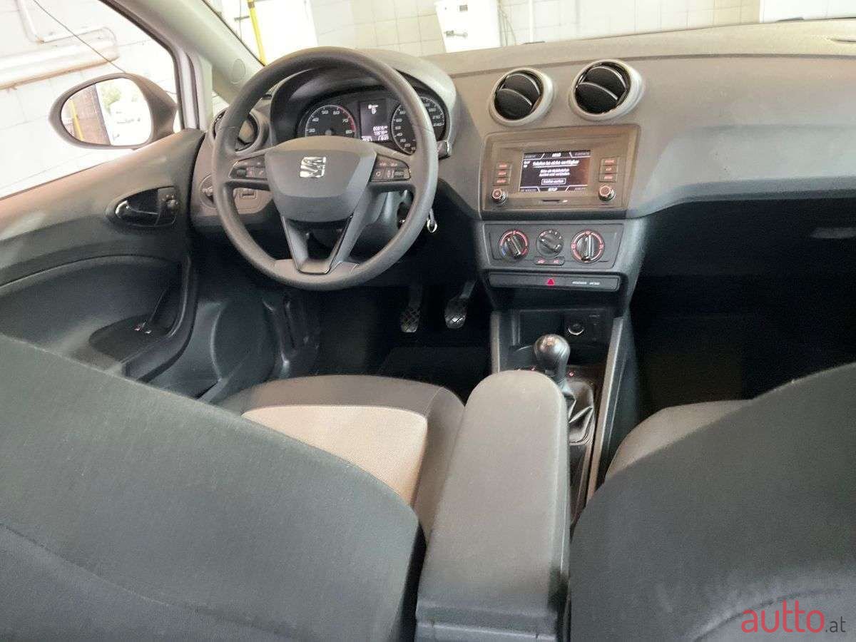 2016' SEAT Ibiza photo #4