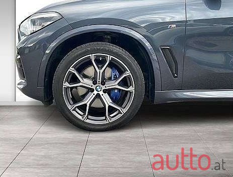 2022' BMW X5 photo #6