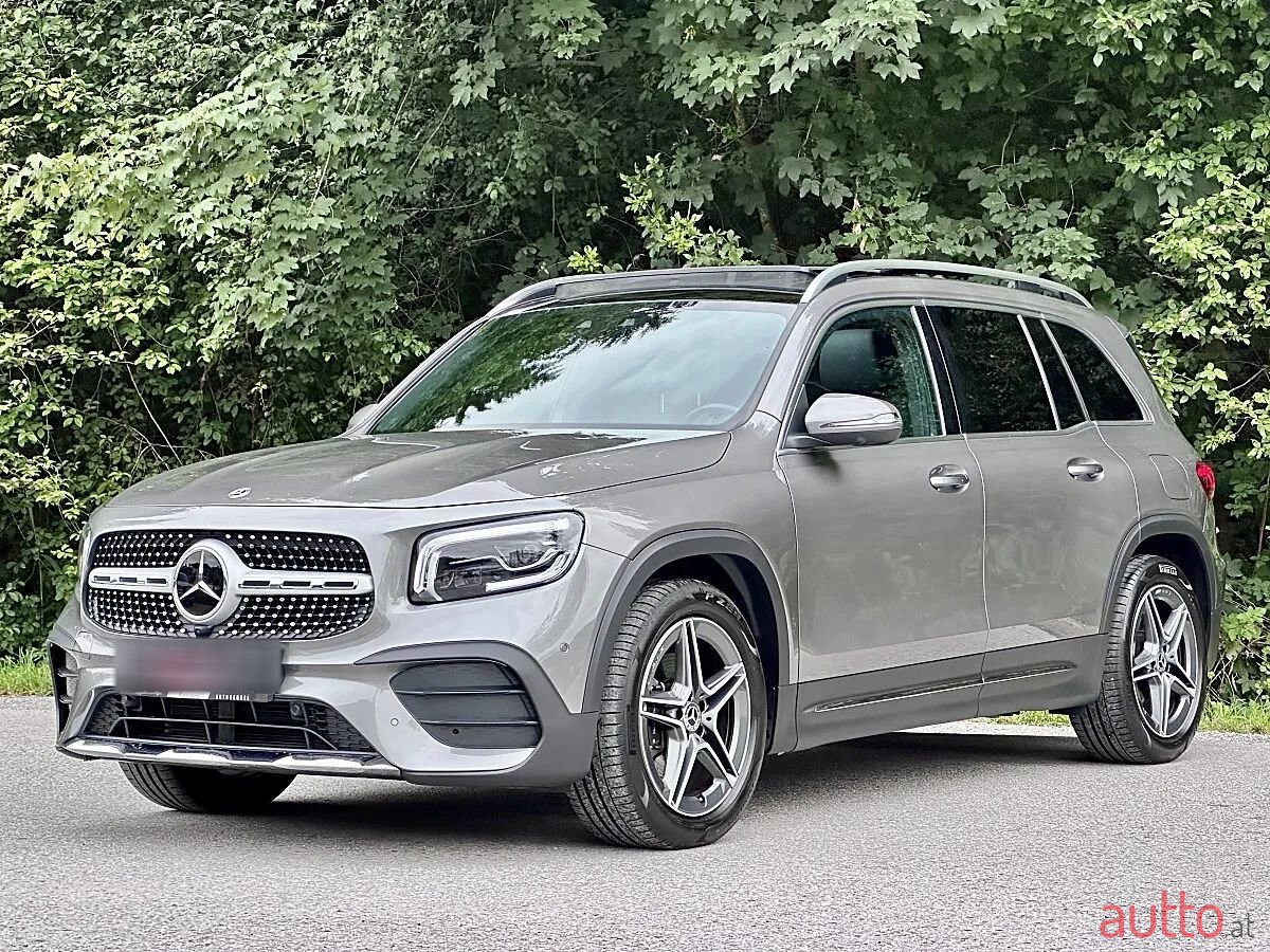 2022' Mercedes-Benz GLB photo #2