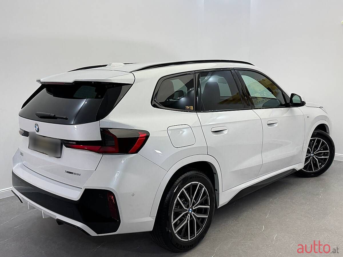 2023' BMW X1 photo #4