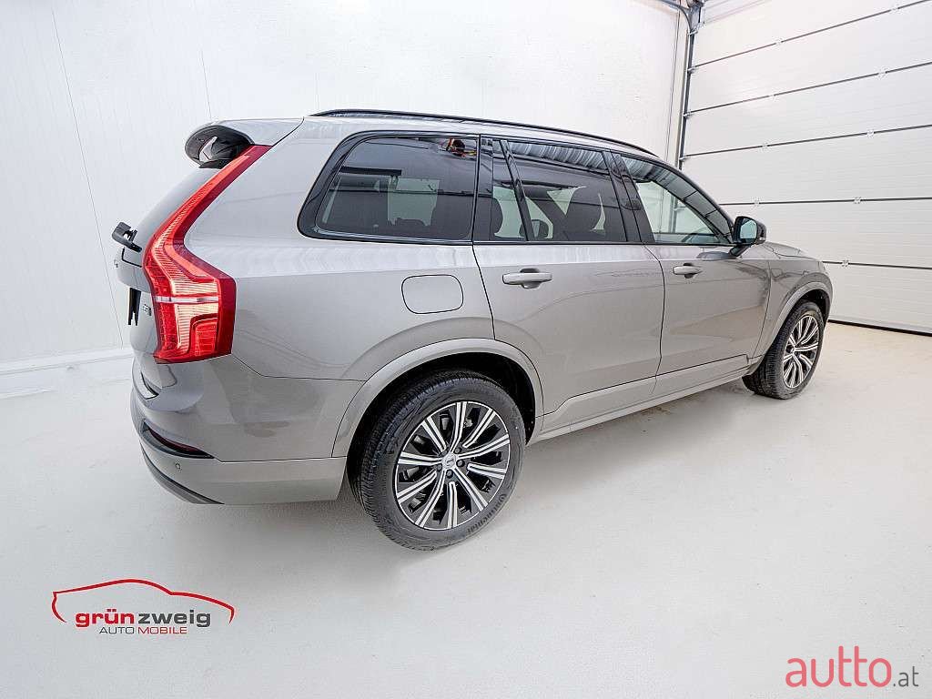 2022' Volvo XC90 photo #4