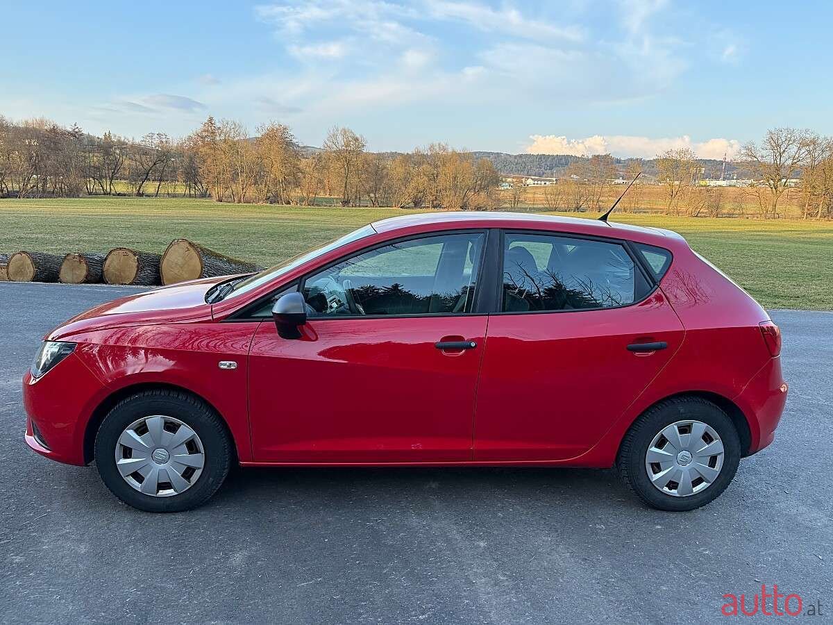 2014' SEAT Ibiza photo #4