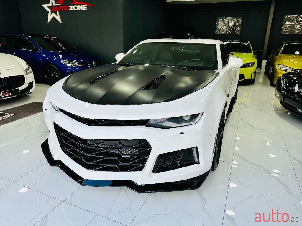 2017' Chevrolet Camaro photo #4