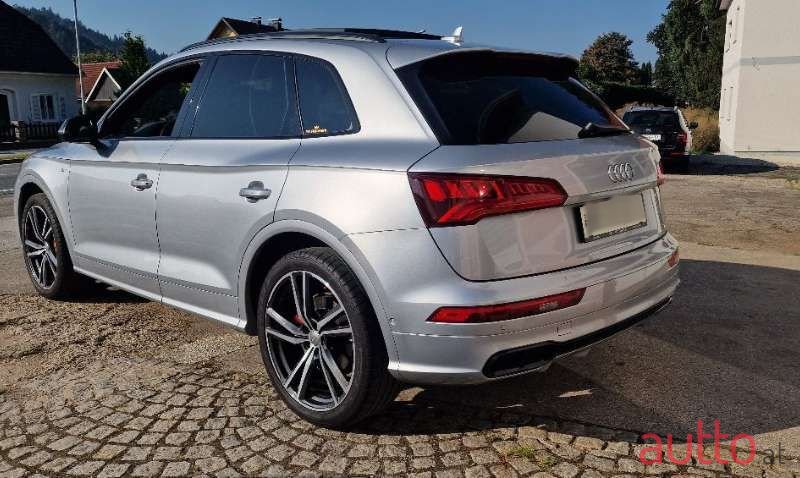 2018' Audi Q5 photo #5