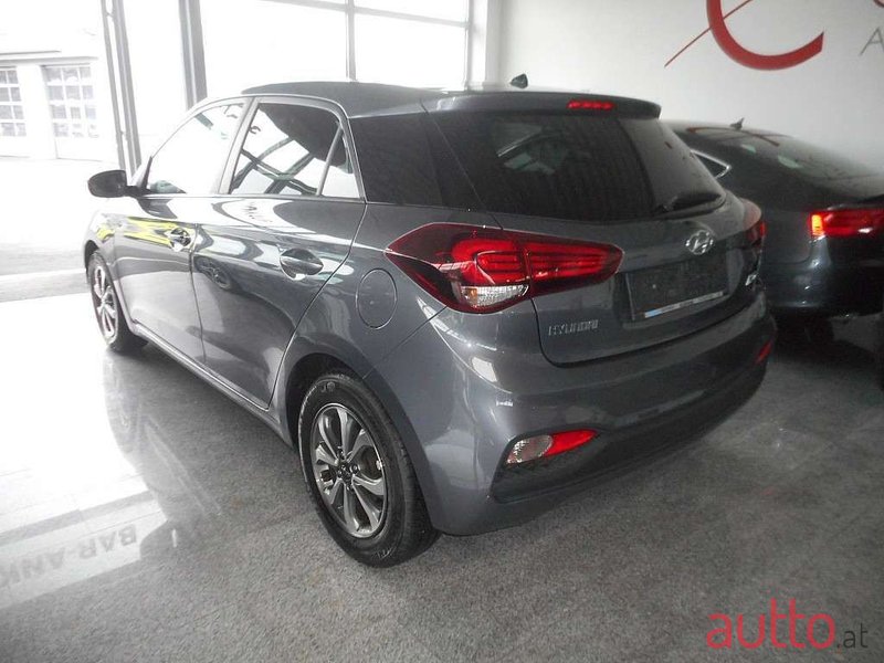 2019' Hyundai i20 photo #6