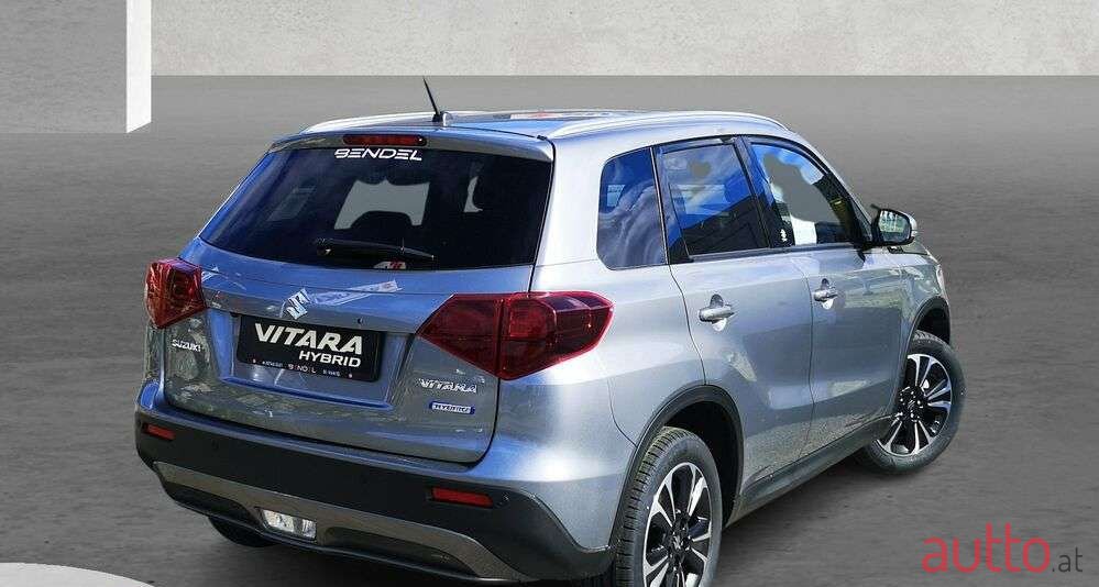 2022' Suzuki Vitara photo #2