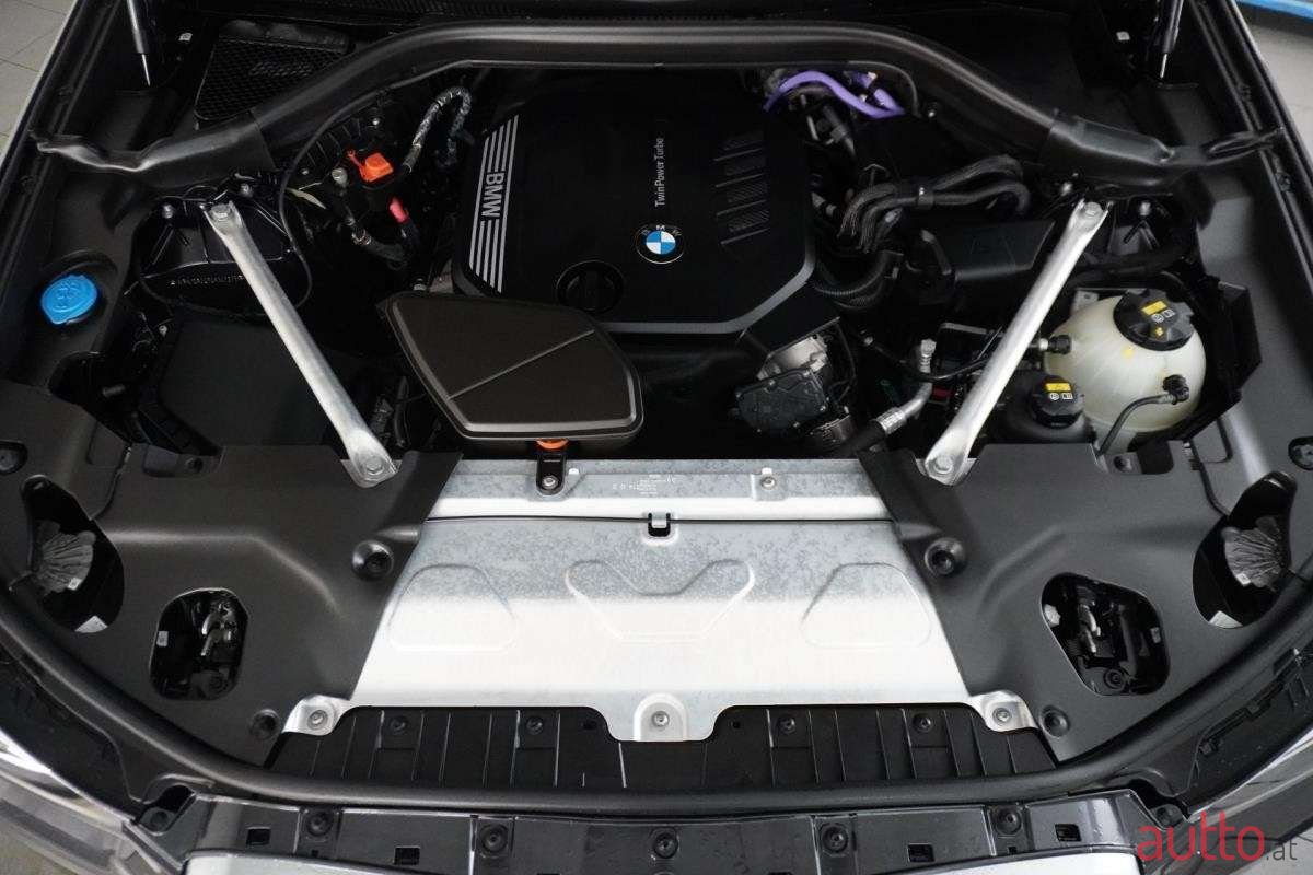 2022' BMW X3 photo #2