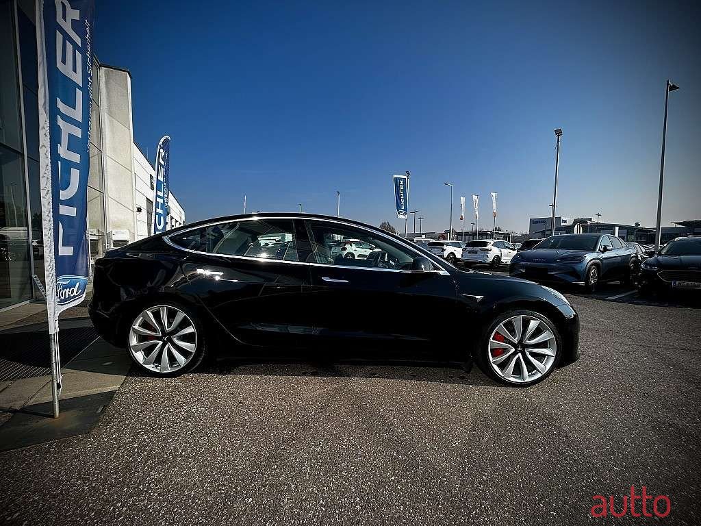 2019' Tesla Model 3 photo #4