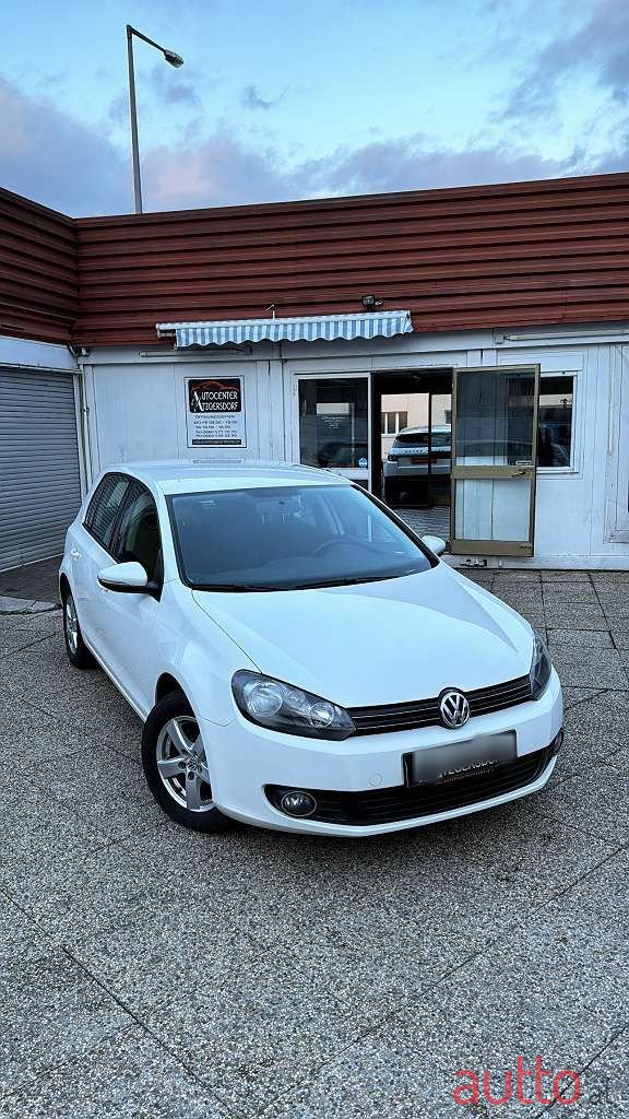 2012' Volkswagen Golf photo #6