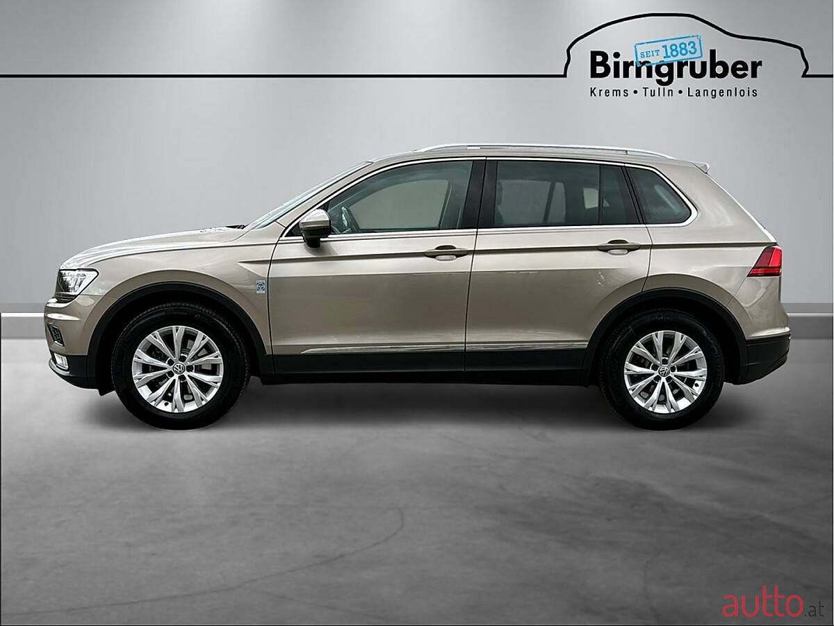 2017' Volkswagen Tiguan photo #3
