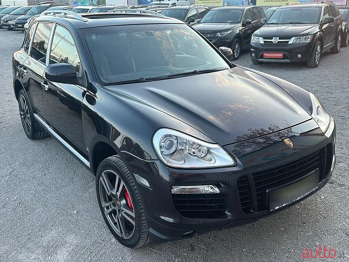 2008' Porsche Cayenne photo #3