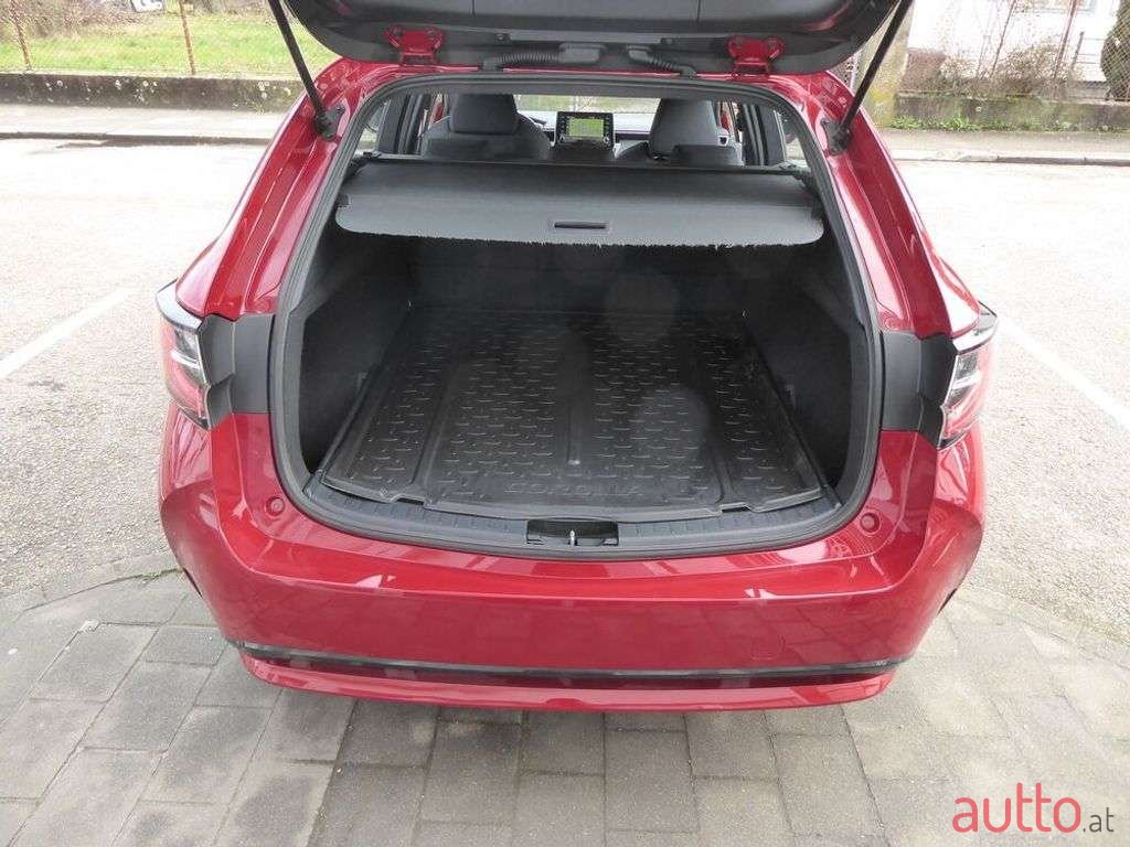 2020' Toyota Corolla photo #4