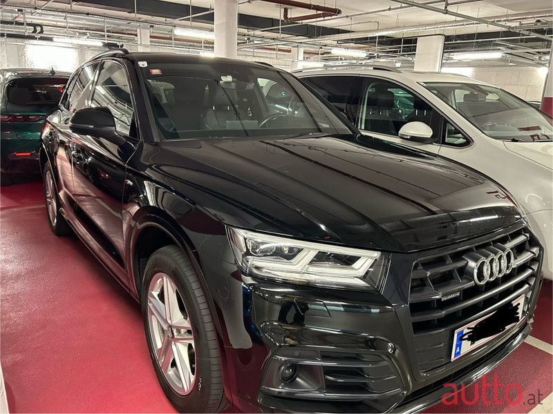 2019' Audi SQ5 photo #1