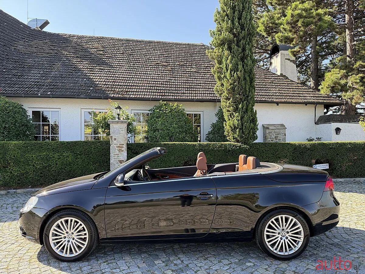 2007' Volkswagen Eos photo #2
