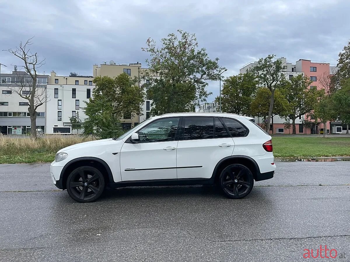 2012' BMW X5 photo #1