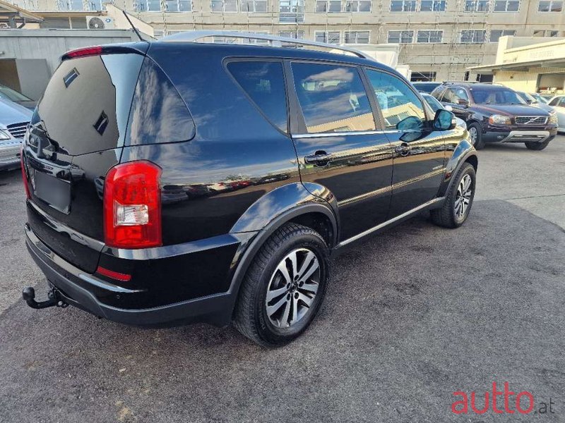 2014' SsangYong Rexton photo #6