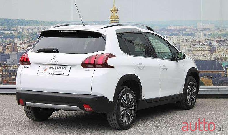 2016' Peugeot 2008 photo #2