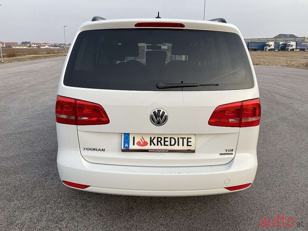 2014' Volkswagen Touran photo #5