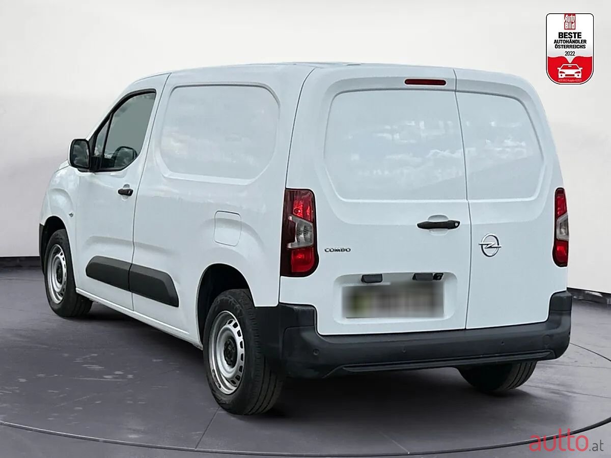 2020' Opel Combo photo #4