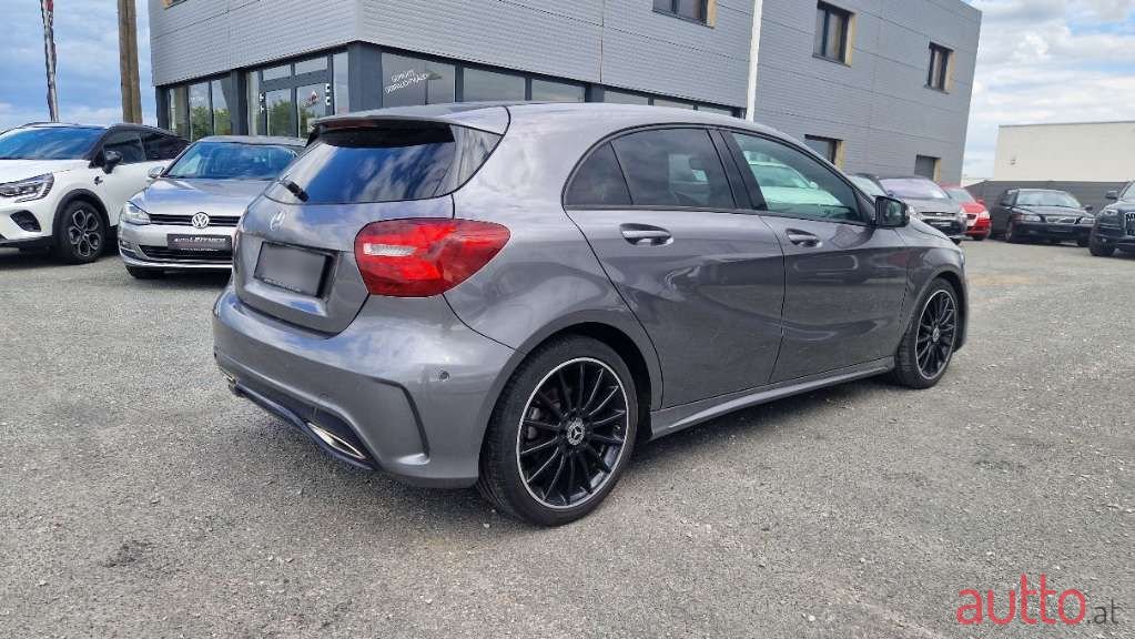 2018' Mercedes-Benz A-Klasse photo #4
