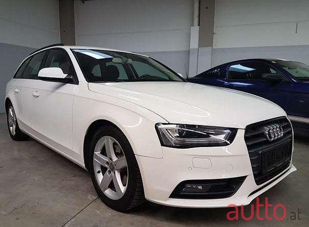 2012' Audi A4 photo #1