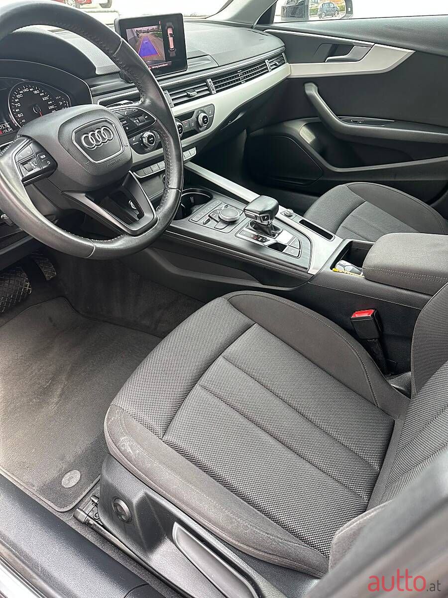 2019' Audi A4 photo #6