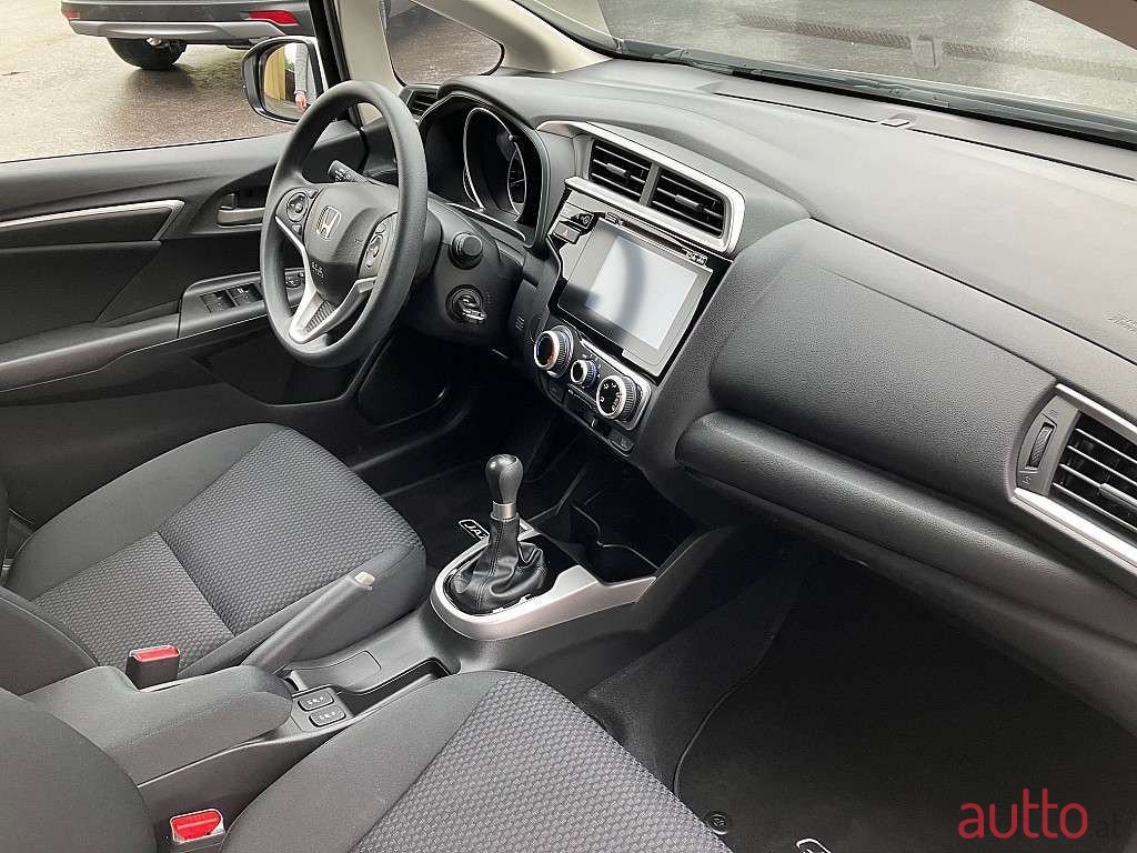 2020' Honda Jazz photo #2