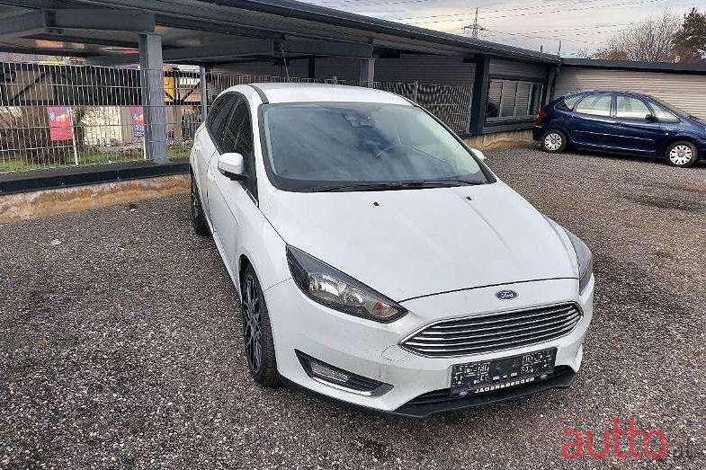 2015' Ford Focus photo #1