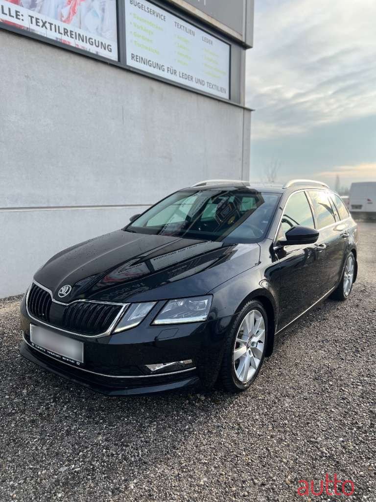 2018' Skoda Octavia photo #1
