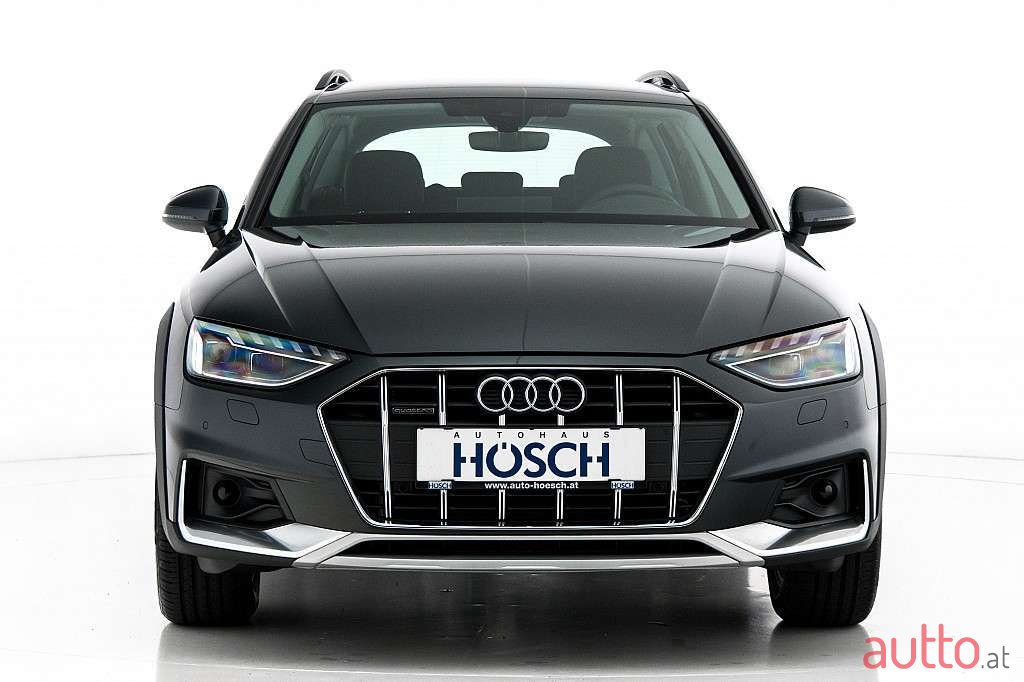 2022' Audi A4 Allroad photo #1