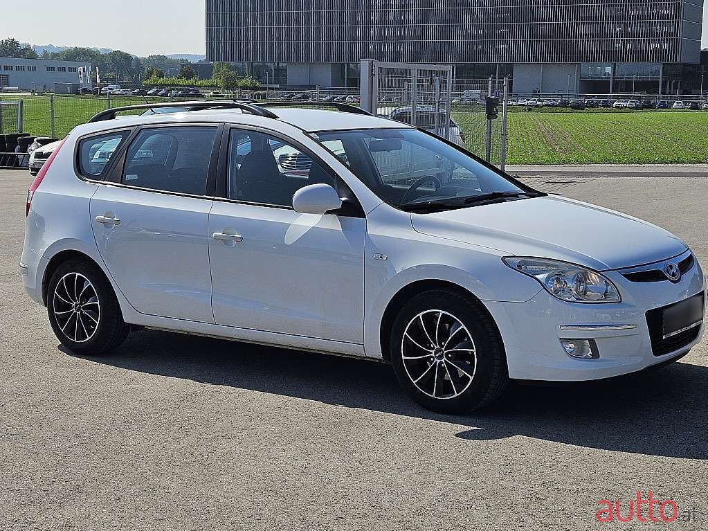 2009' Hyundai i30 photo #3