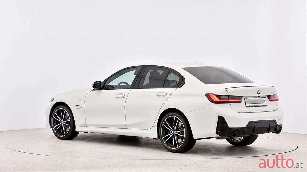 2023' BMW 3Er-Reihe photo #4