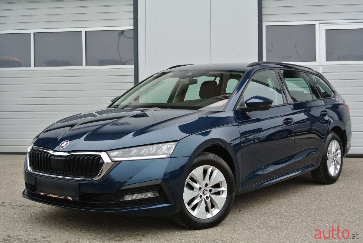 2020' Skoda Octavia photo #1