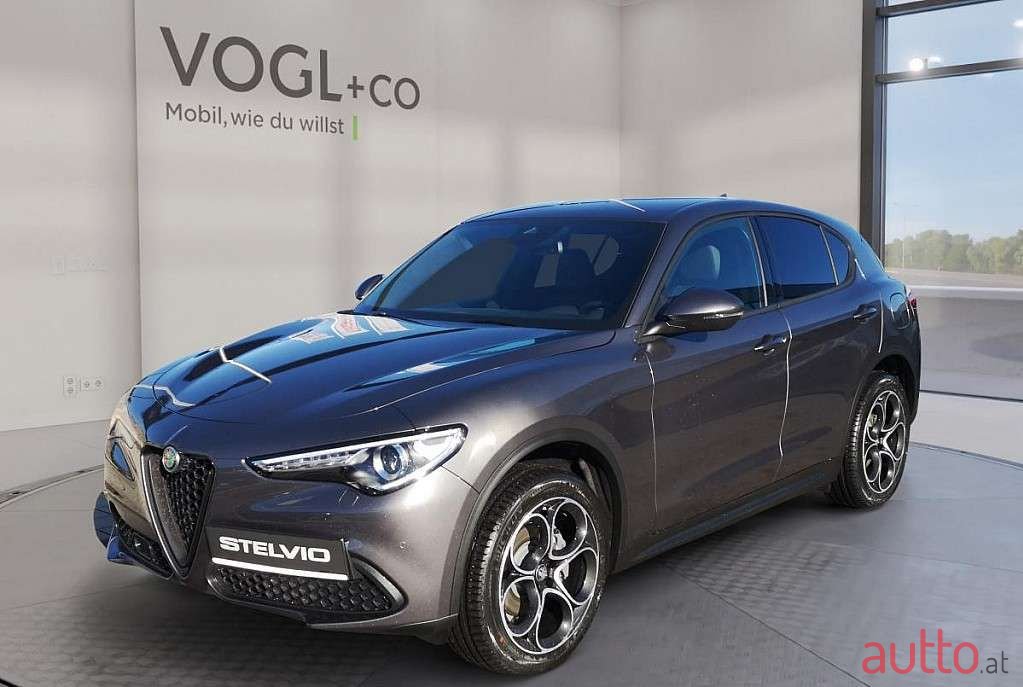 2022' Alfa Romeo Stelvio photo #1