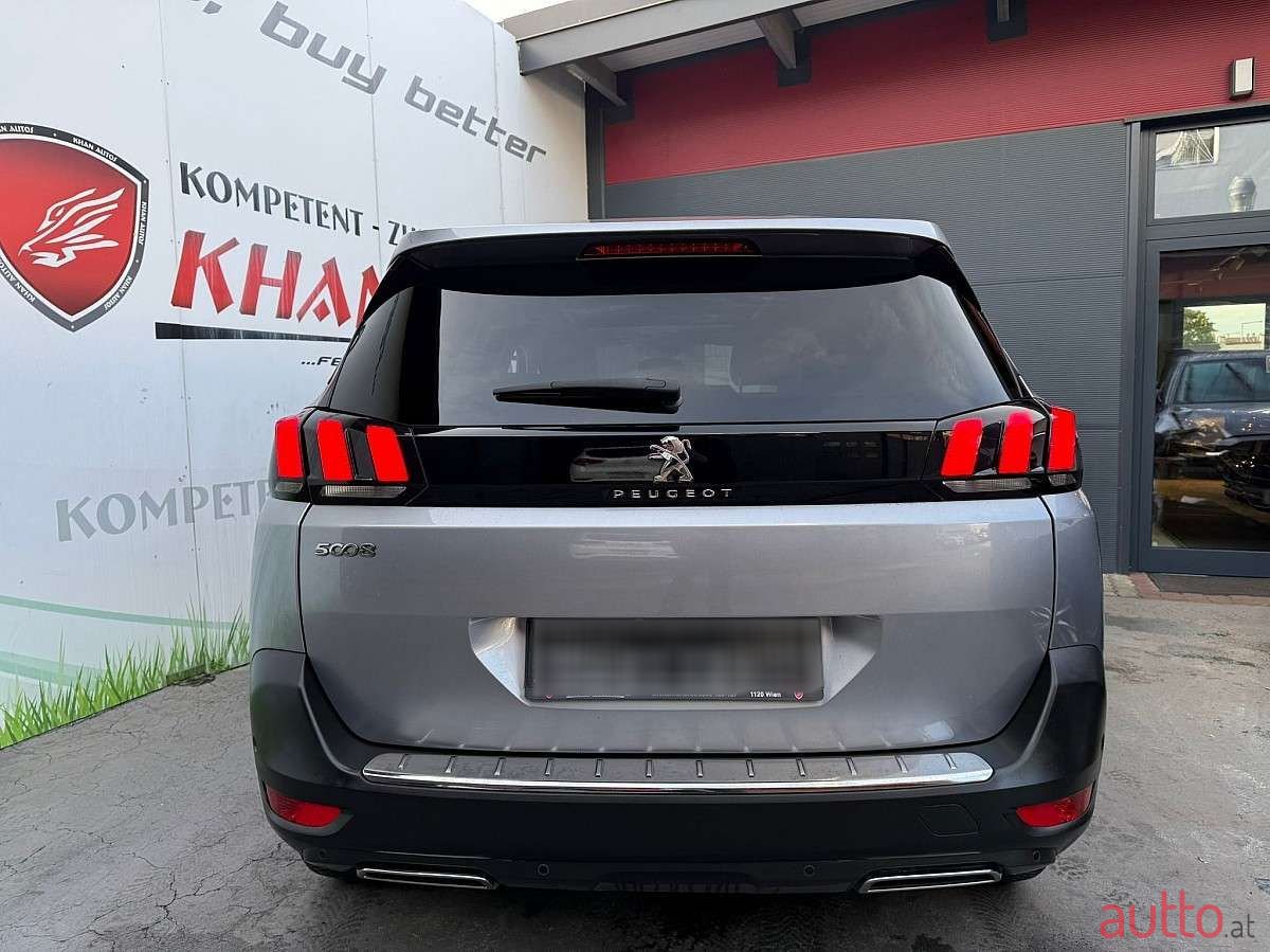 2018' Peugeot 5008 photo #5