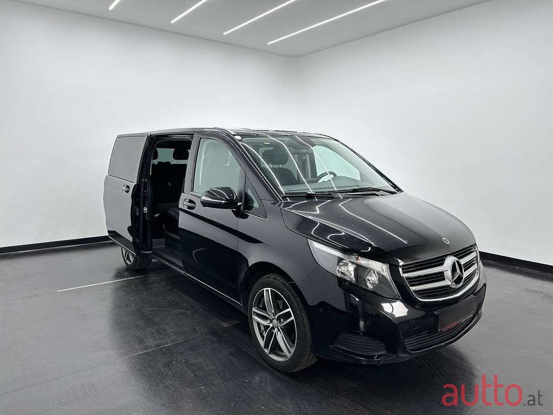 2019' Mercedes-Benz V-Klasse photo #3