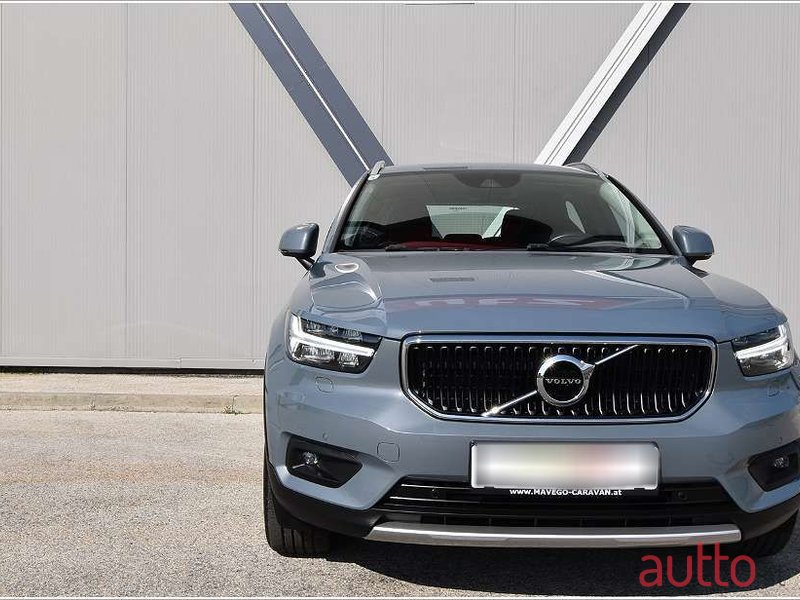 2019' Volvo XC40 photo #3